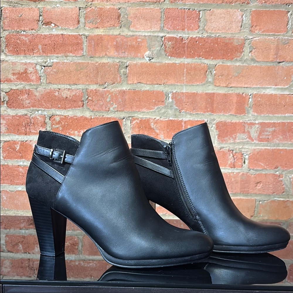 Andrew Geller Black Ankle Boots / Booties
